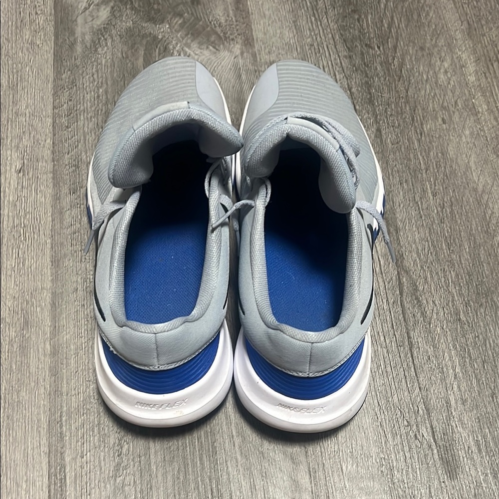 Men’s 10.5 Nike Gray and Blue Athletic Shoes with Cushioned Support - Picture 5 of 9